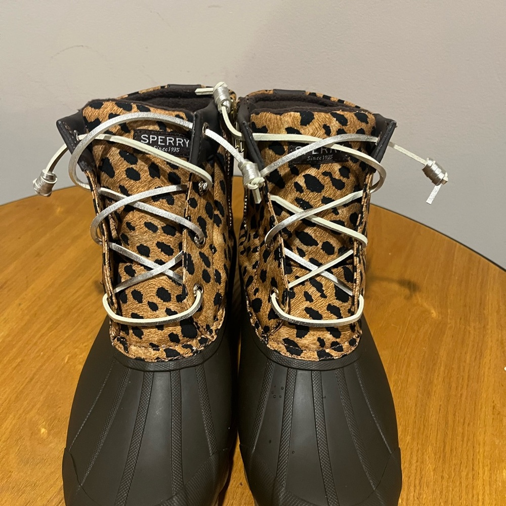 Sperry - Picture 7 of 12
